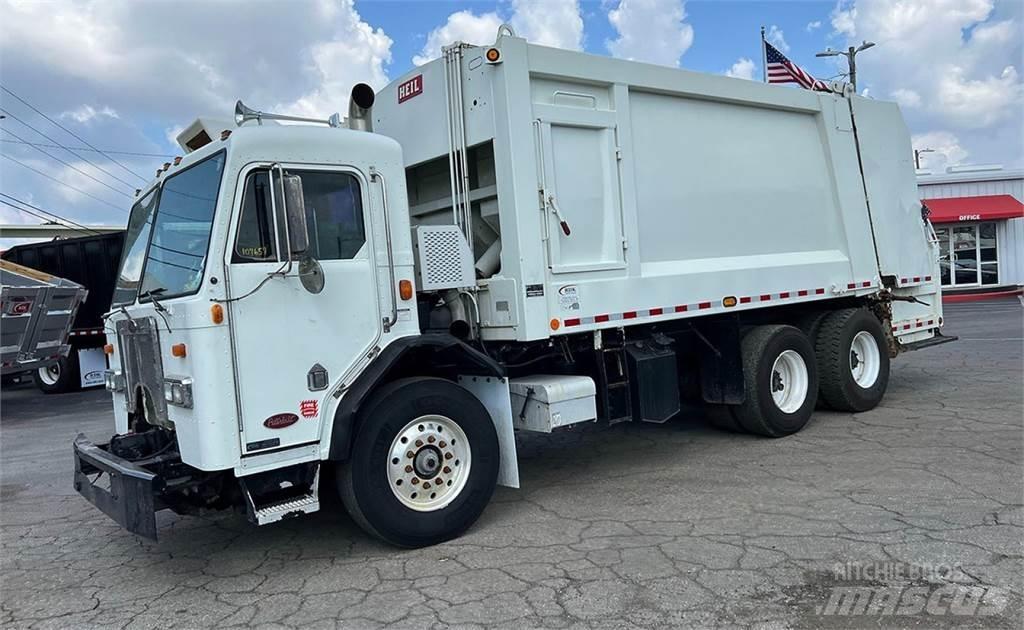 Peterbilt 320 Waste trucks