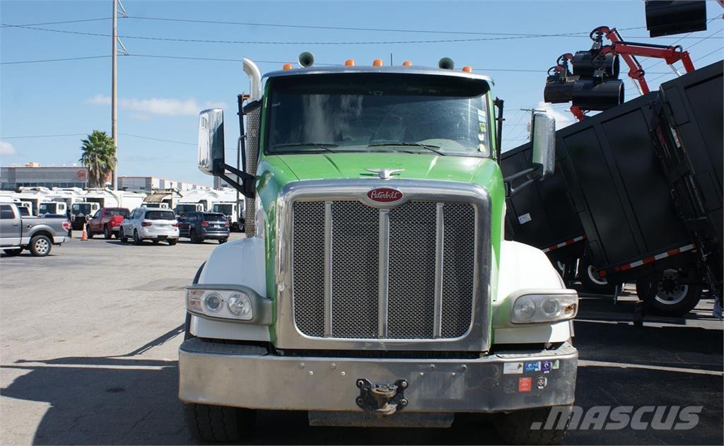 Peterbilt 567 Demountable trucks