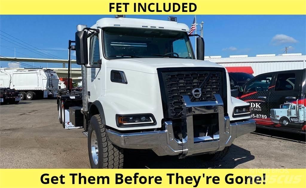 Volvo VHD Demountable trucks