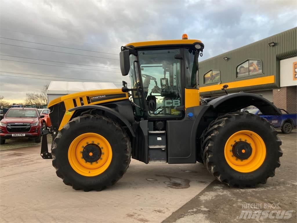 JCB 4220 Tractors