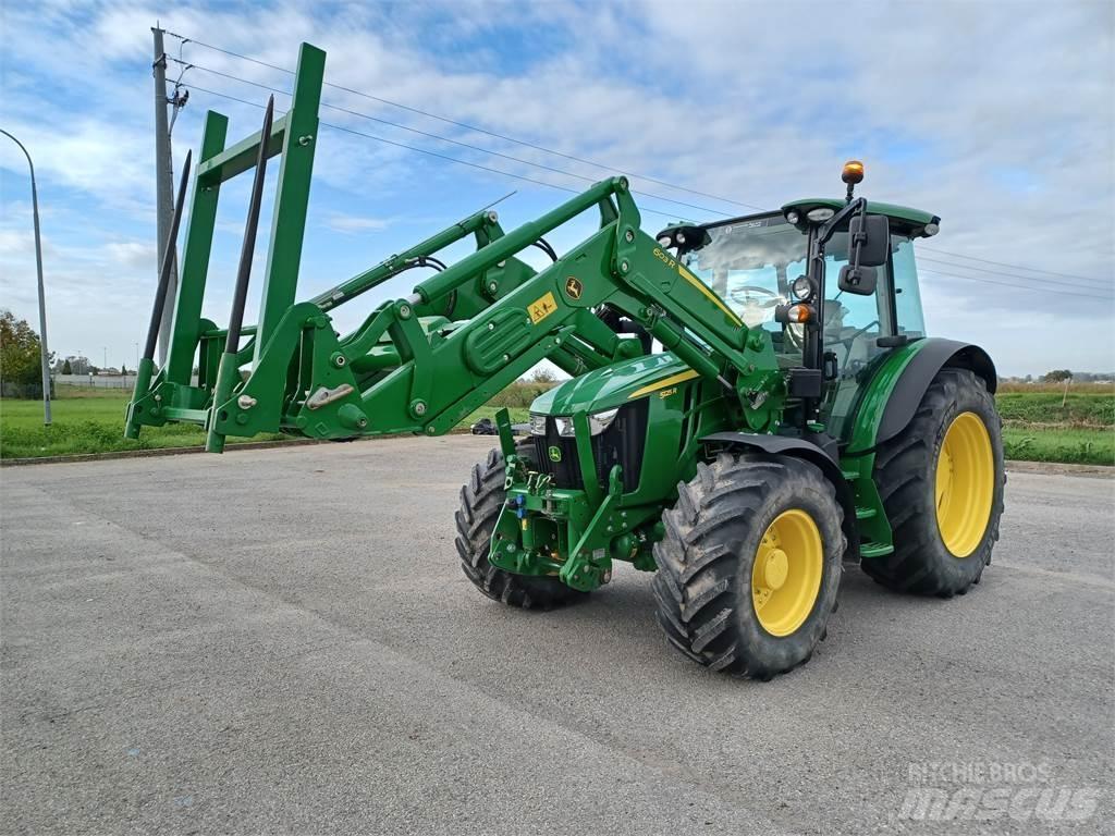John Deere 5125R Tractors