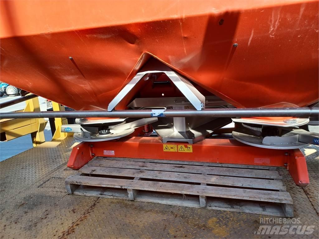 Kuhn AXIS 30.1 W Farm machinery