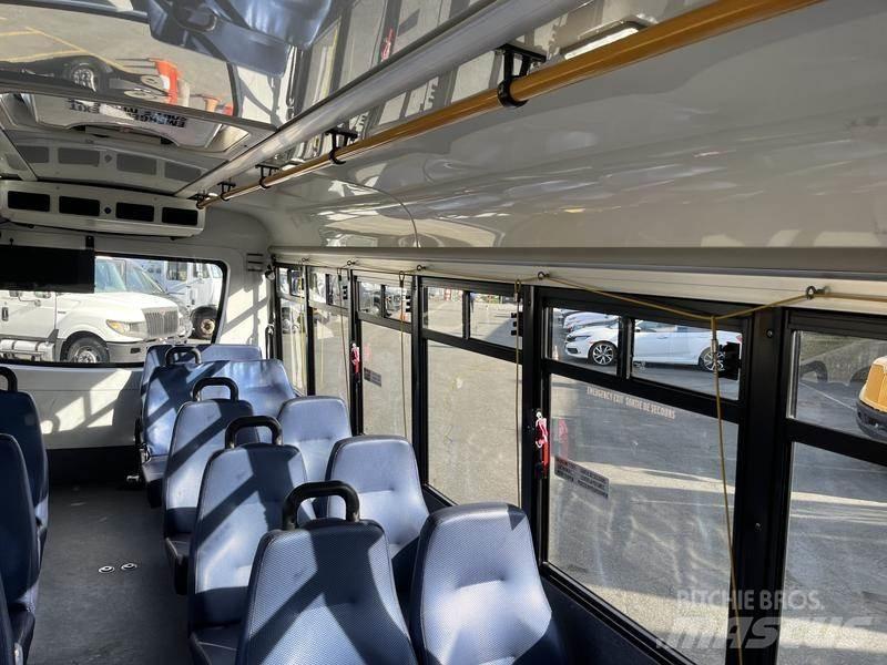 Chevrolet Express Mini bus