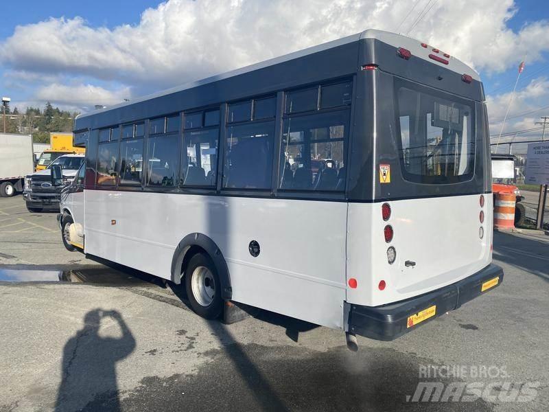 Chevrolet Express Mini bus