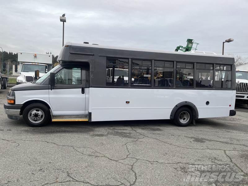 Chevrolet Express Mini bus