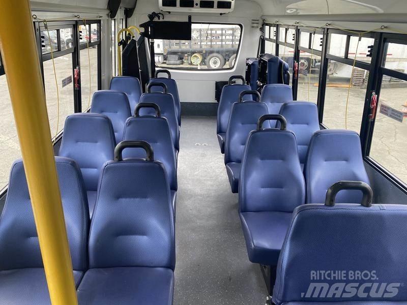 Chevrolet Express Mini bus
