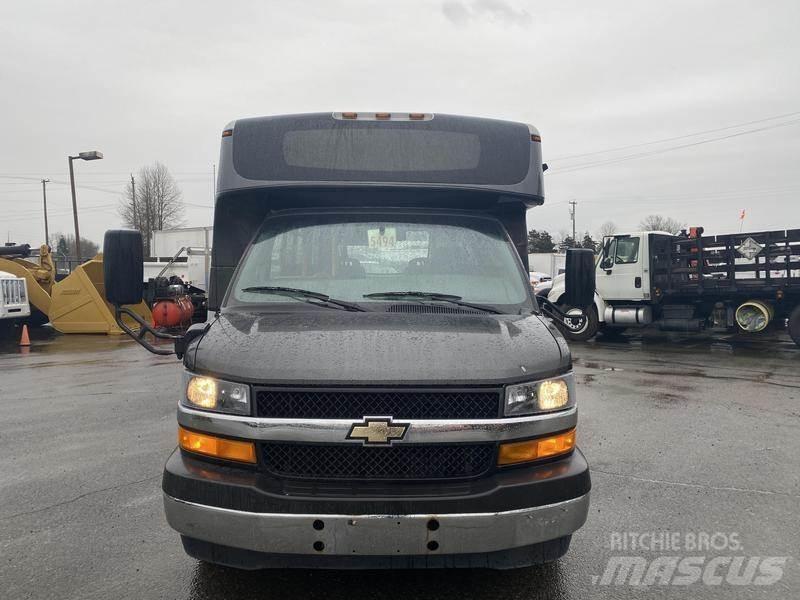 Chevrolet Express Mini bus