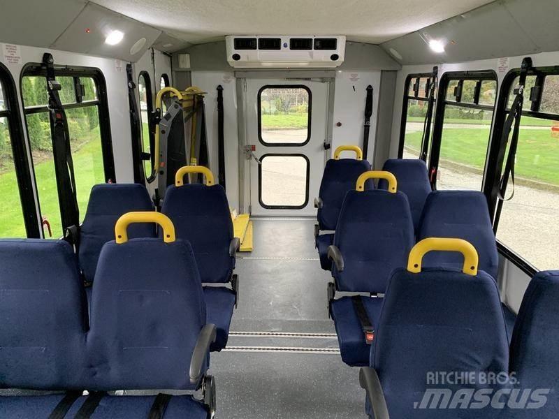 Chevrolet Express Mini bus