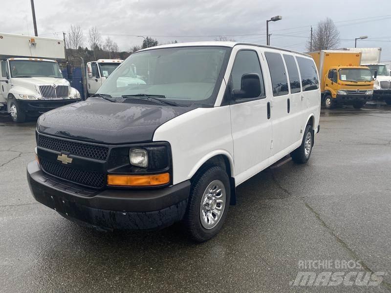 Chevrolet Express Panel vans