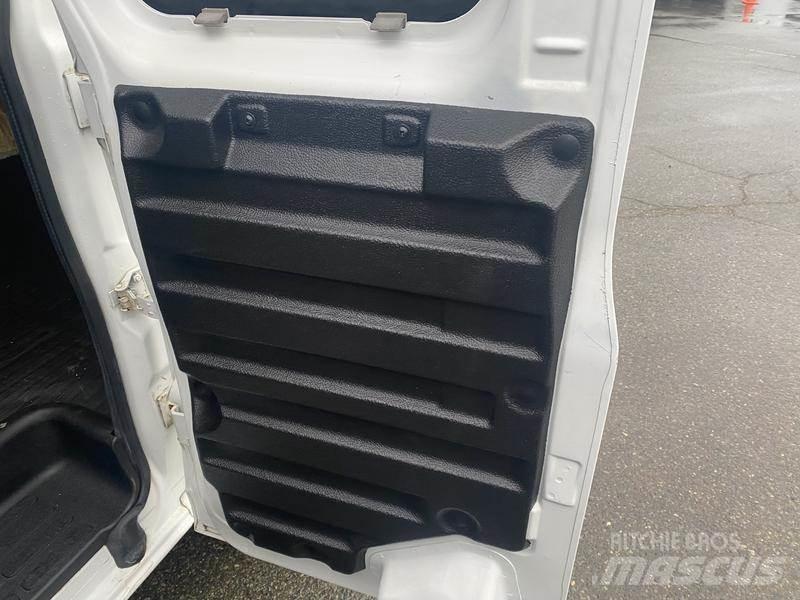 Chevrolet Express Panel vans