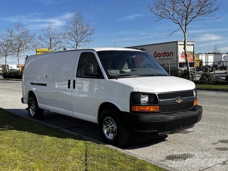 Chevrolet Express Panel vans