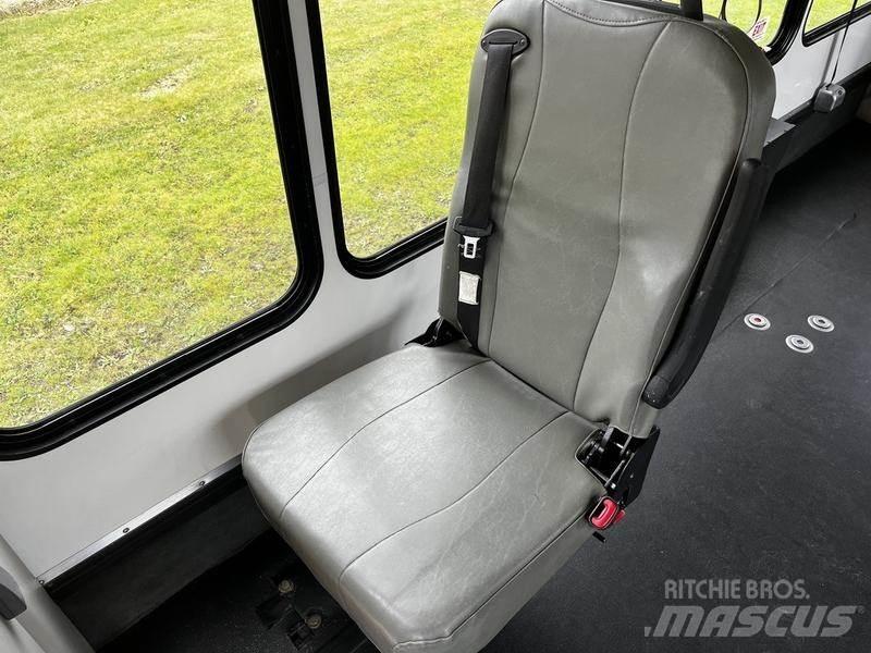 Ford Econoline Mini bus