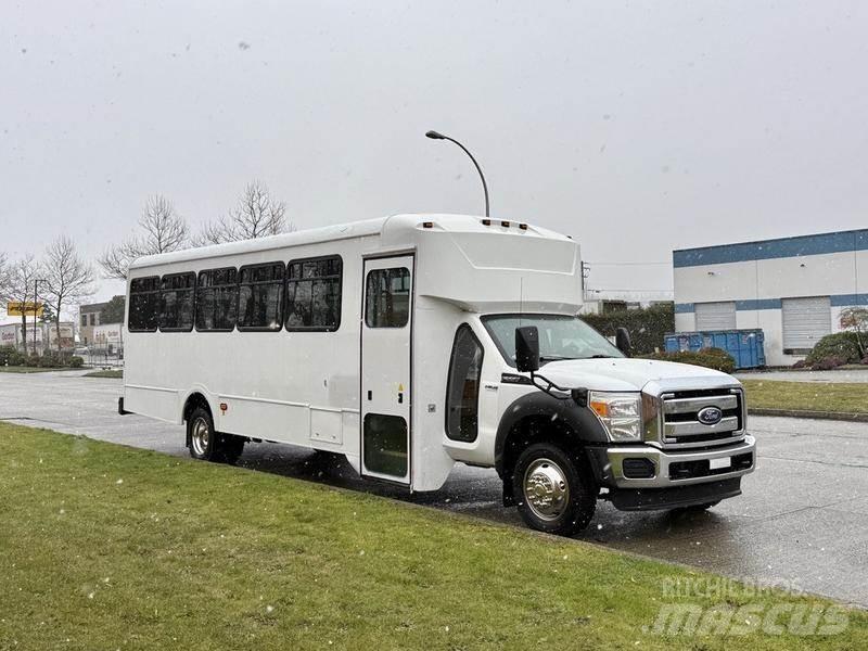 Ford F-550 Mini bus