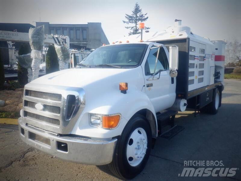 Ford F-650 Commercial vehicle
