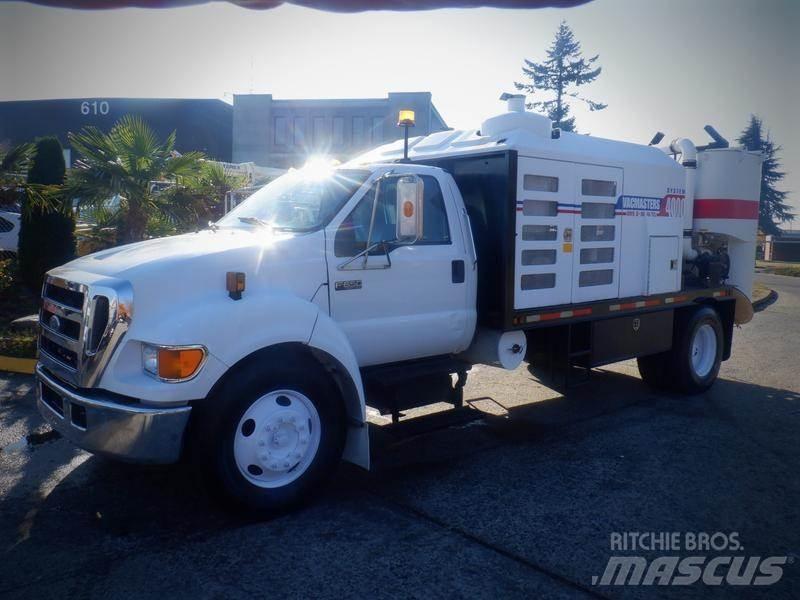 Ford F-650 Commercial vehicle