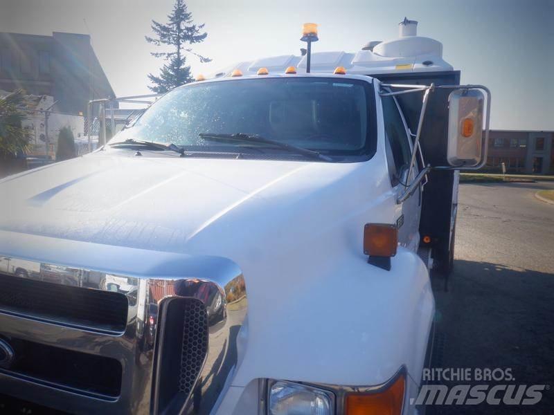 Ford F-650 Commercial vehicle