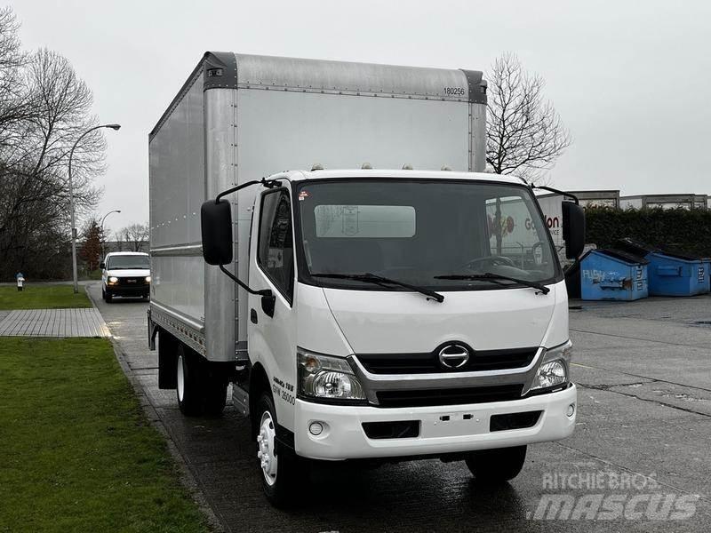 Hino 195 Panel vans