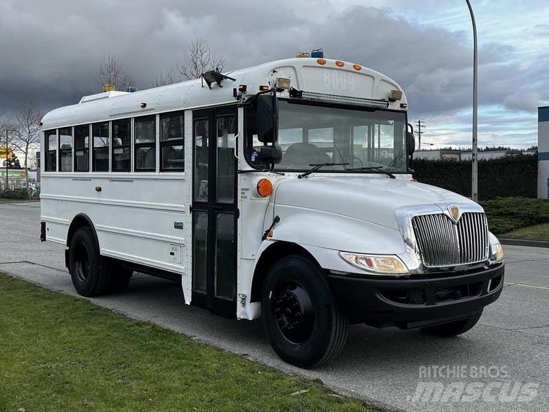International 4200 Mini bus