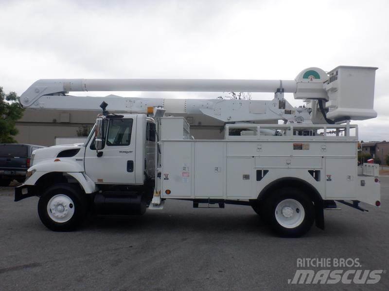 International 7400 Other trucks