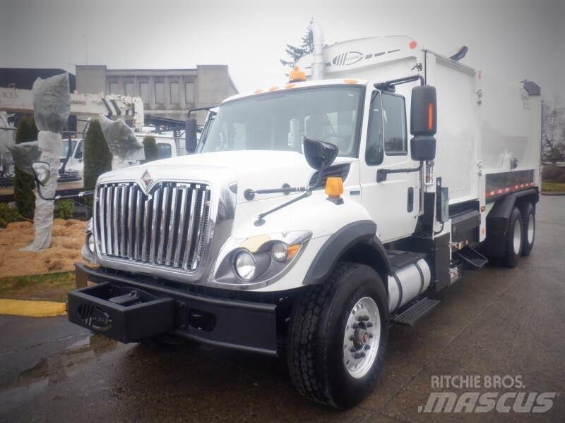 International 7400 Waste trucks