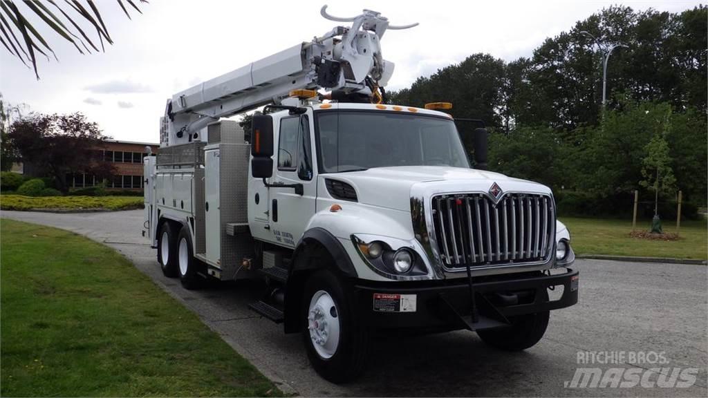 International 7400 Other trucks