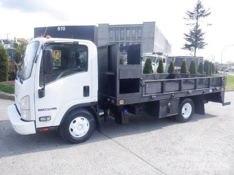 Isuzu NPR Flatbed / Dropside trucks