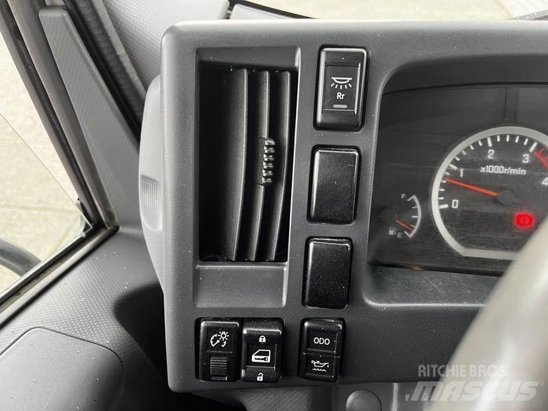 Isuzu NPR Panel vans