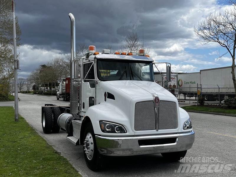 Kenworth T370 Chassis Cab trucks