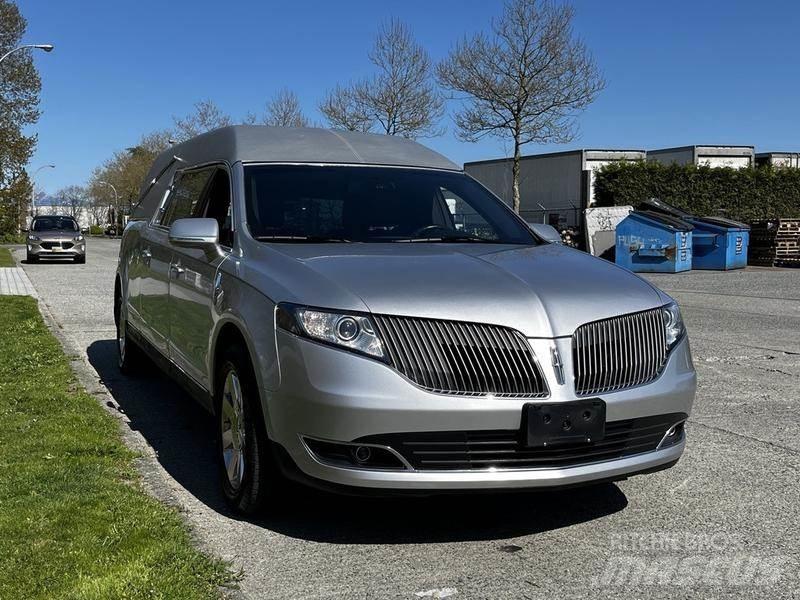 Lincoln MKT Cars