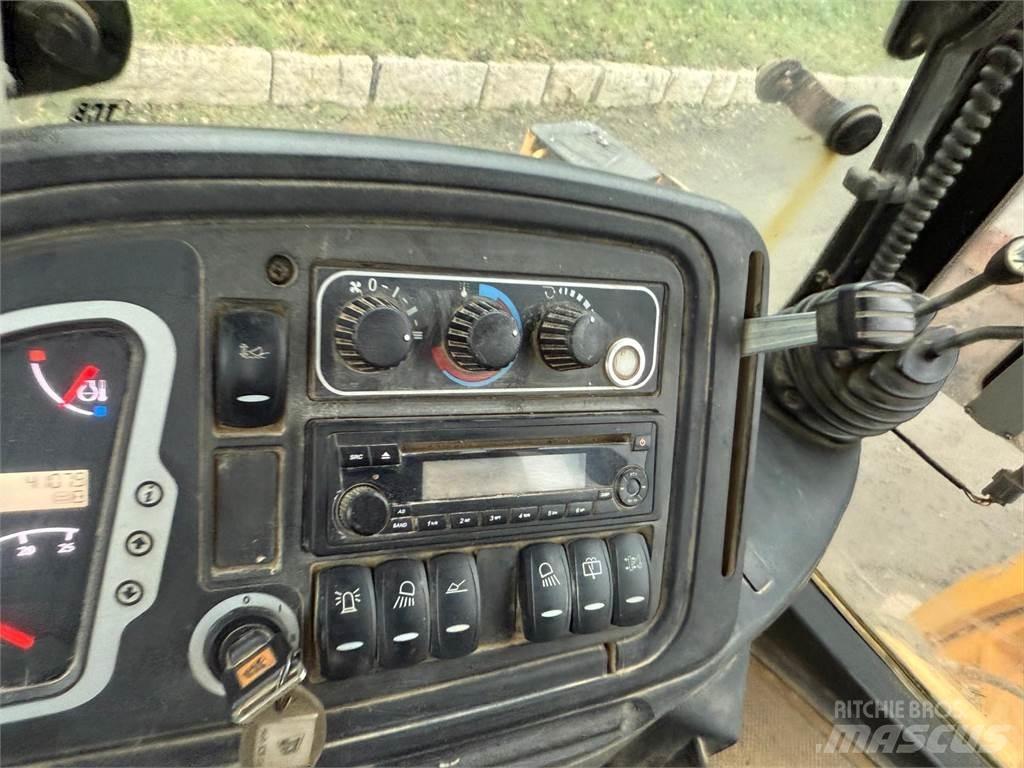 JCB 4CX Other