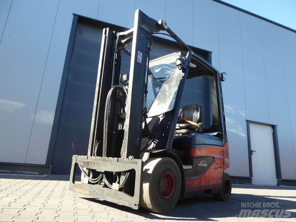 Linde E25-01 Electric forklift trucks