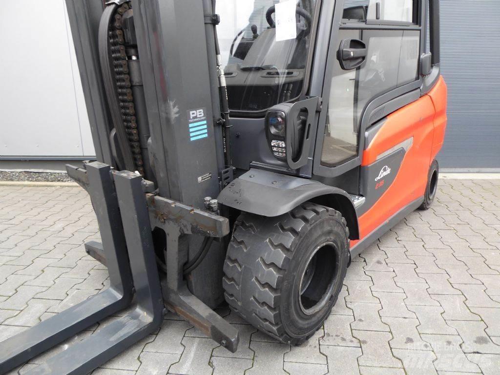 Linde E35L-01 Electric forklift trucks