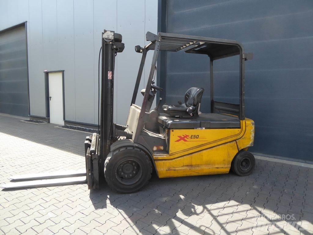 OM XE50 Electric forklift trucks
