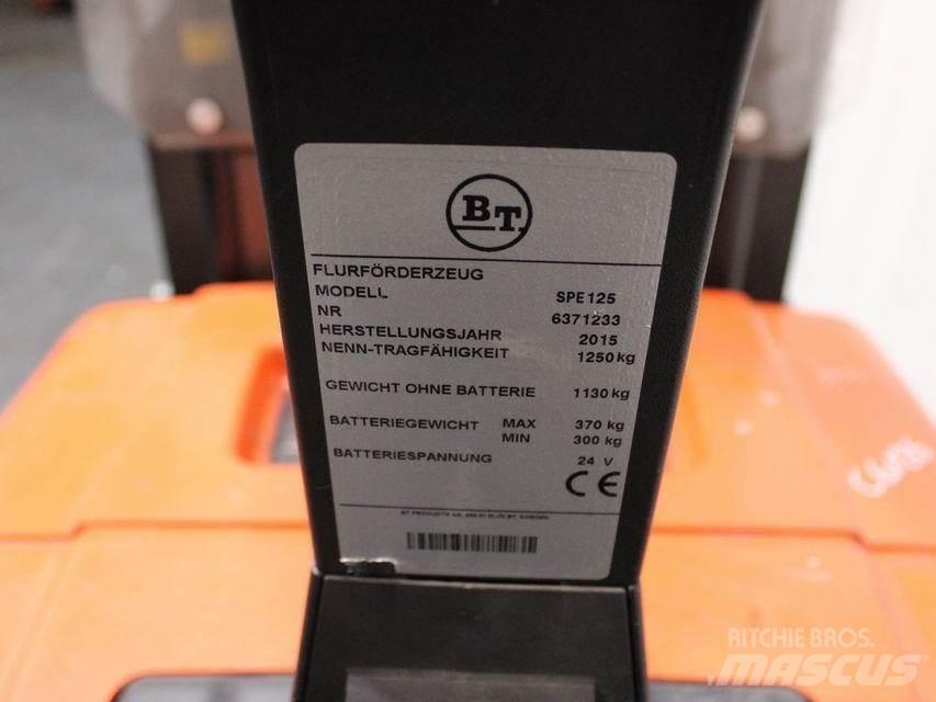 BT SPE 125 Pedestrian stacker