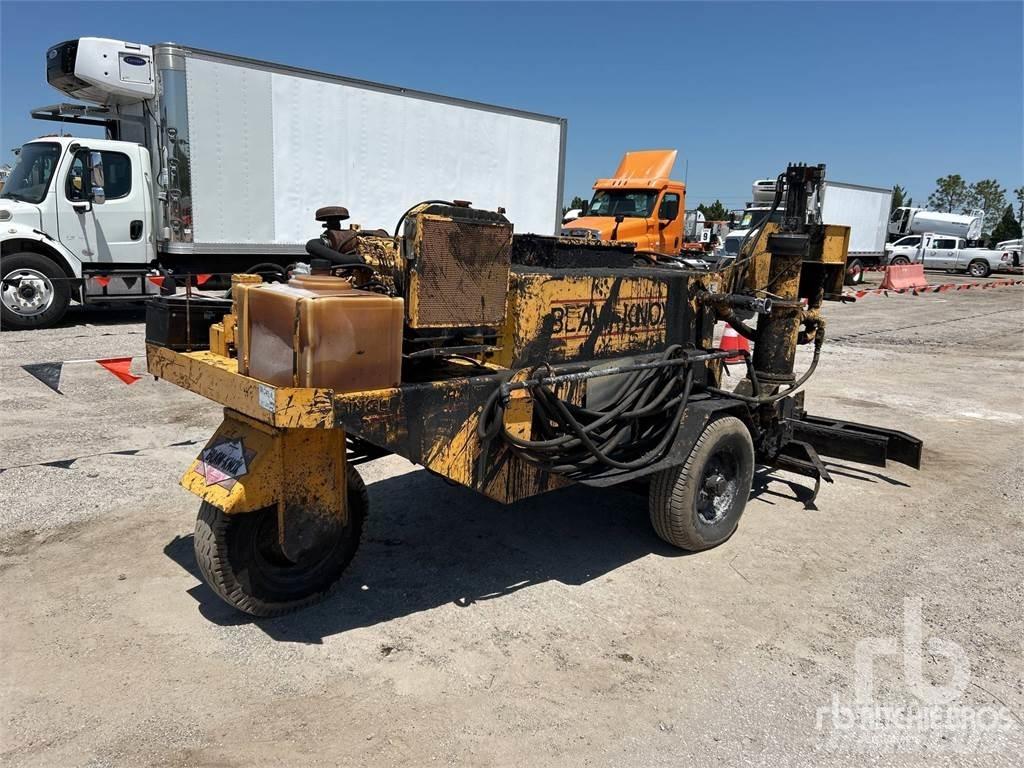 Blaw-Knox DA350 Asphalt pavers