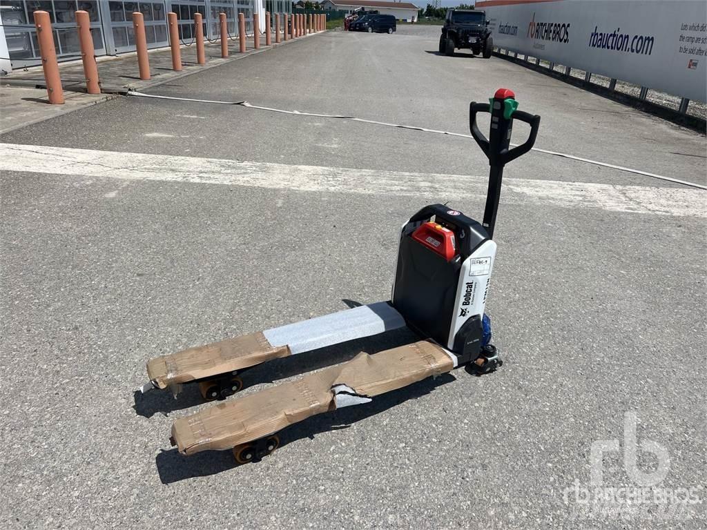 Bobcat LPM15N Pallet racks