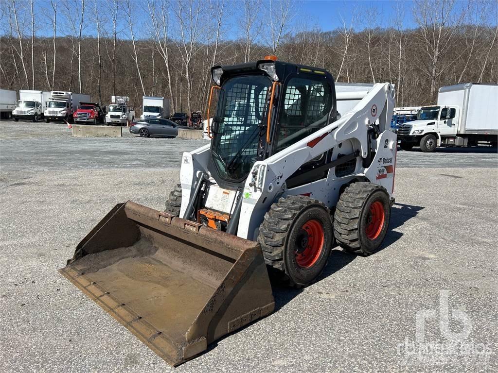 Bobcat S740 Skid steer loaders