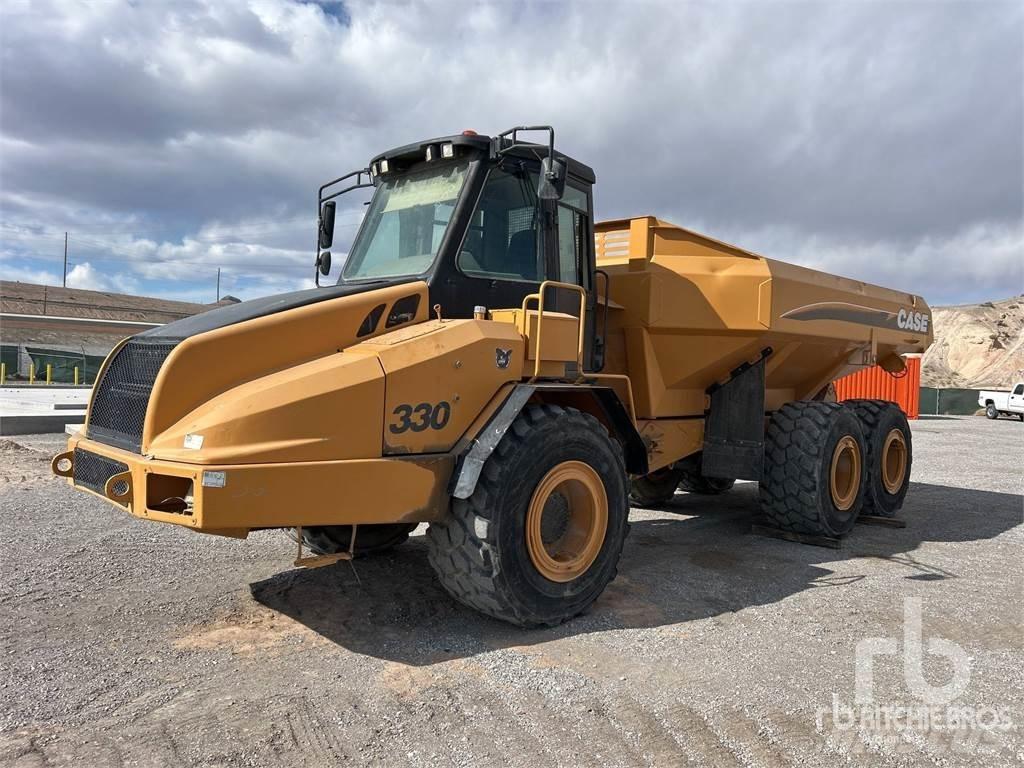 CASE 330 Articulated Haulers