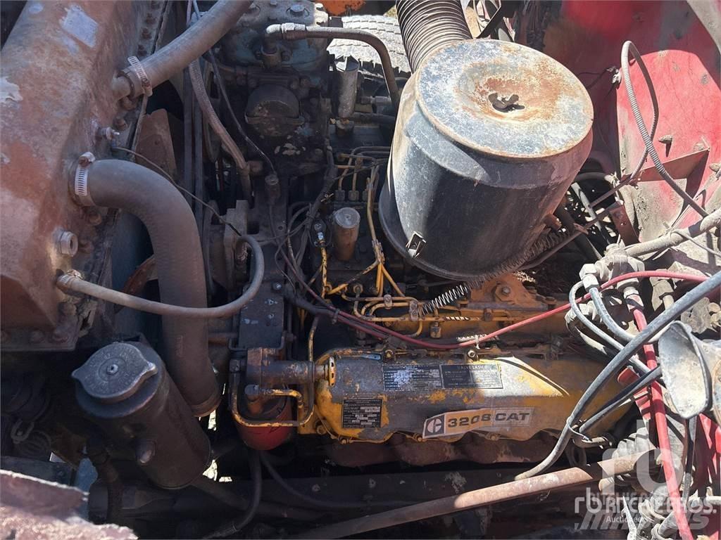 CAT 3208 Engines