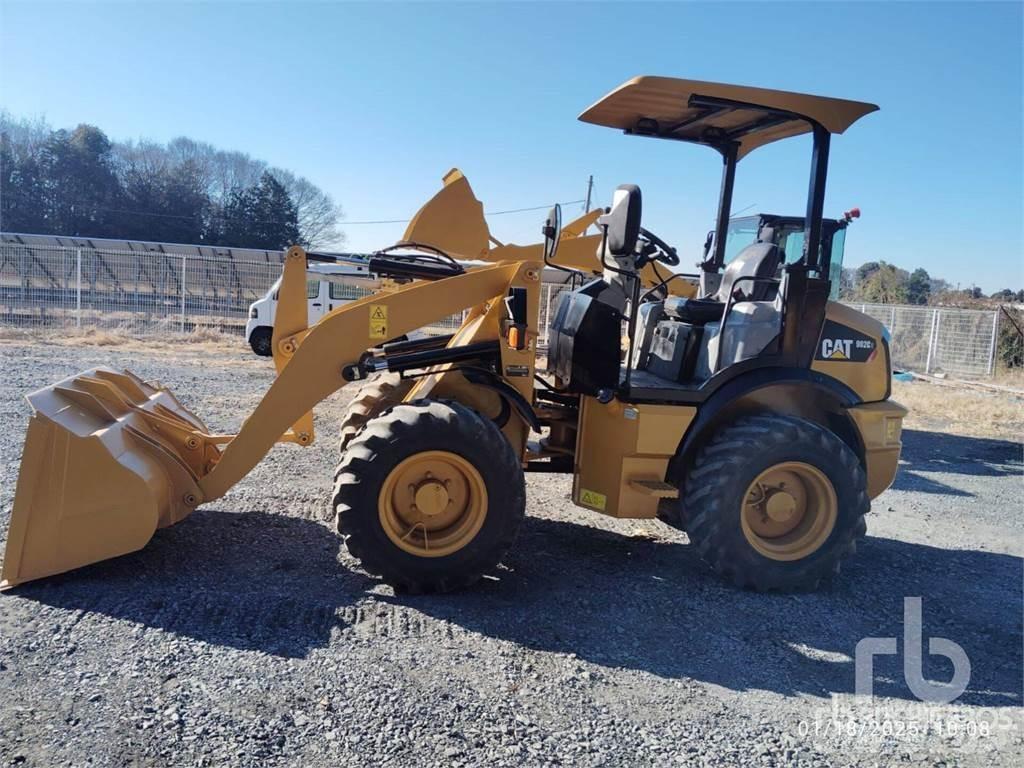 CAT 902C2 Wheel loaders