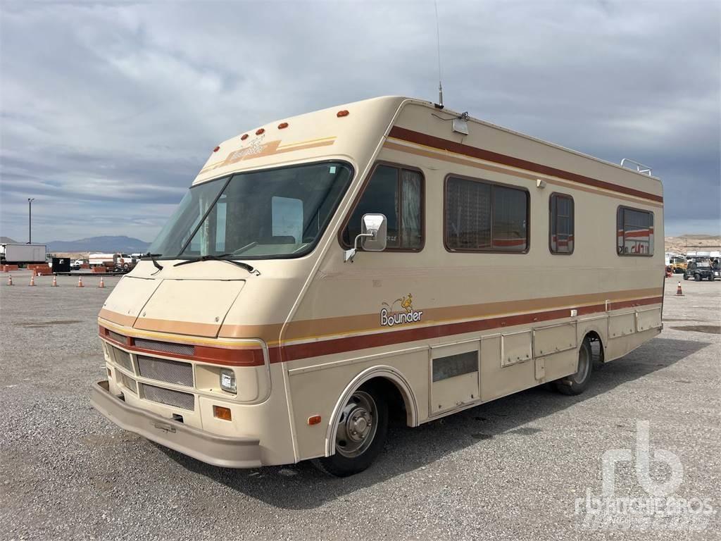 Chevrolet P30 Camper vans, winnabago, Caravans