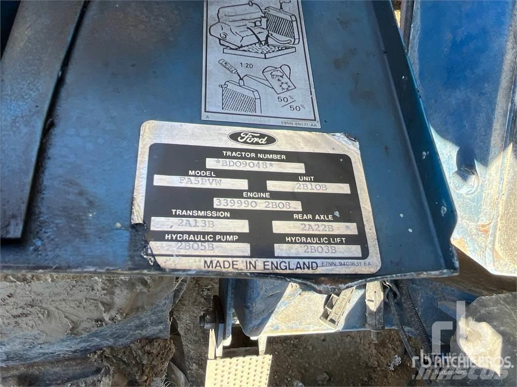 Ford 7740 Pipelayer dozers