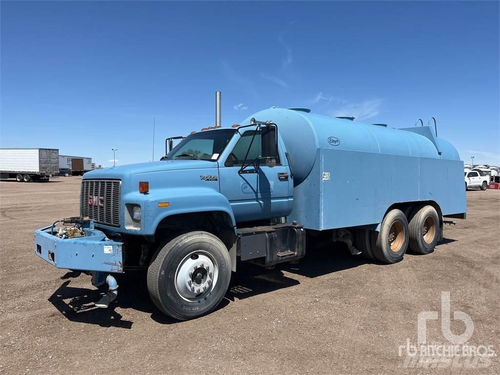GMC C7 Water bowser