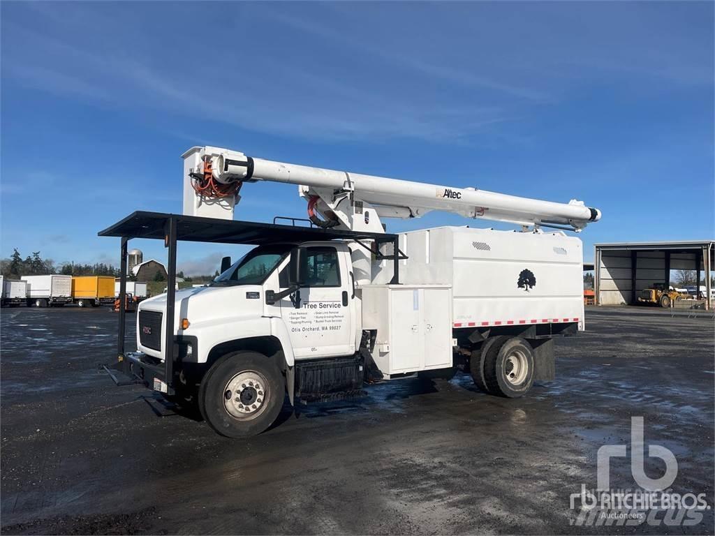GMC C7500 Trailer mounted platforms