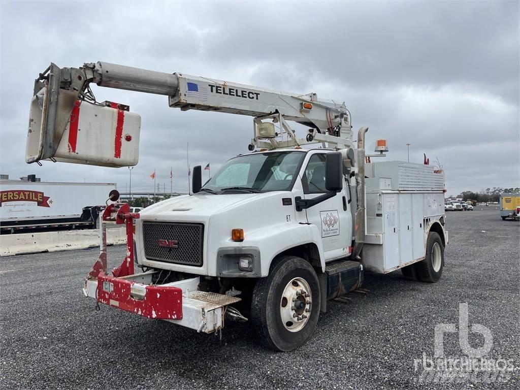 GMC C8500 Trailer mounted platforms