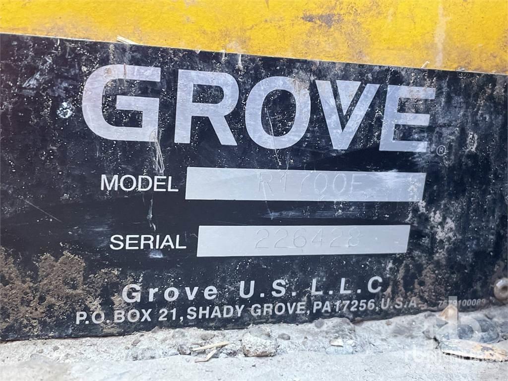 Grove RT700E Rough terrain cranes