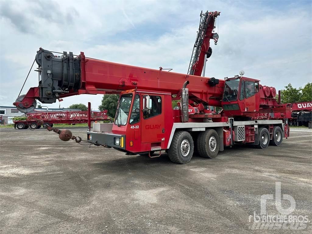 Grove TMS700E All terrain cranes