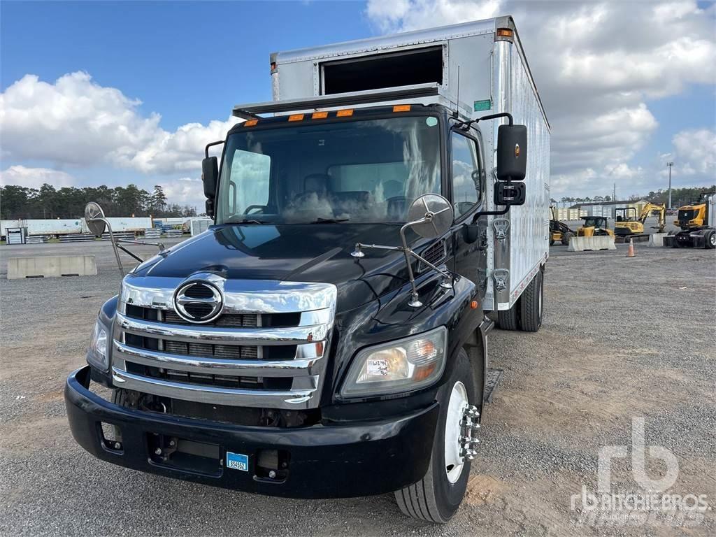 Hino 338 Temperature controlled