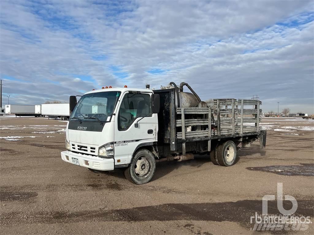 Isuzu NPR Flatbed / Dropside trucks
