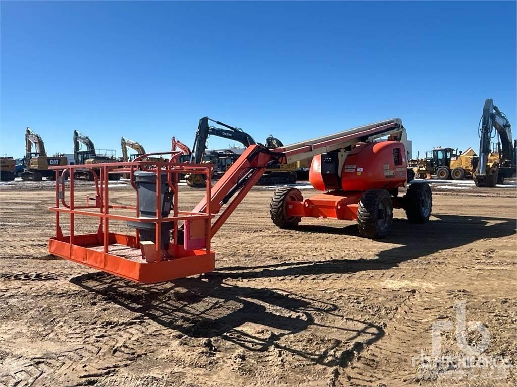 JLG 600AJ Articulated boom lifts